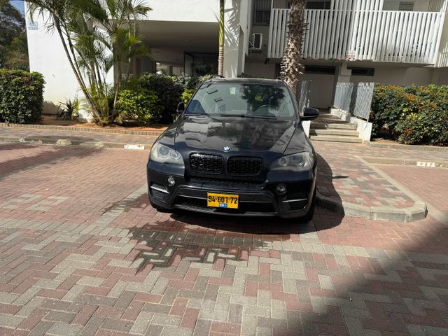 ב מ וו X5
