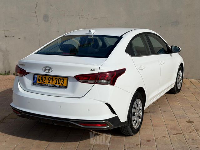 יונדאי אקסנט i25