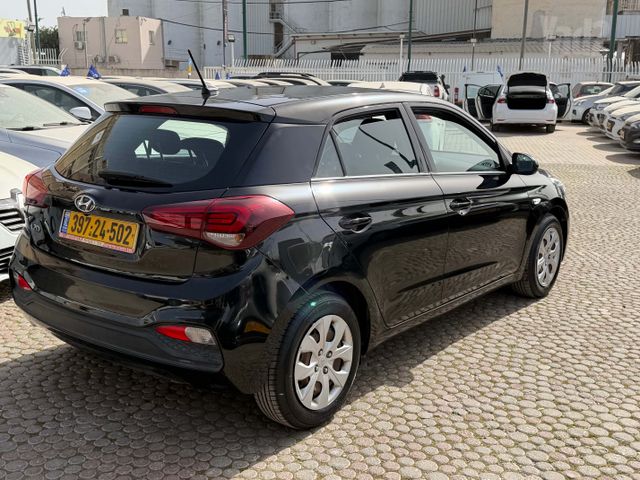 יונדאי i20