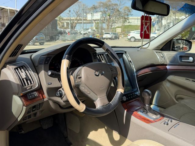 אינפיניטי G37