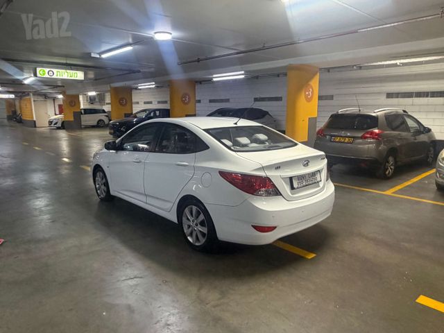 יונדאי אקסנט i25