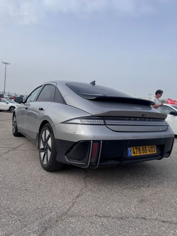 יונדאי איוניק 6