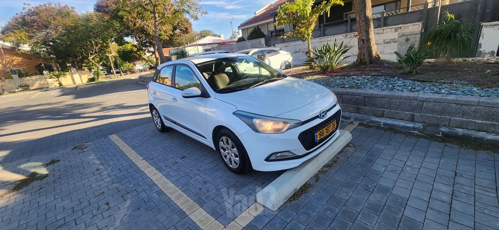 מודעת רכב יונדאי i20 2