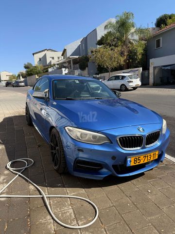 מודעת רכב ב מ וו סדרה 2