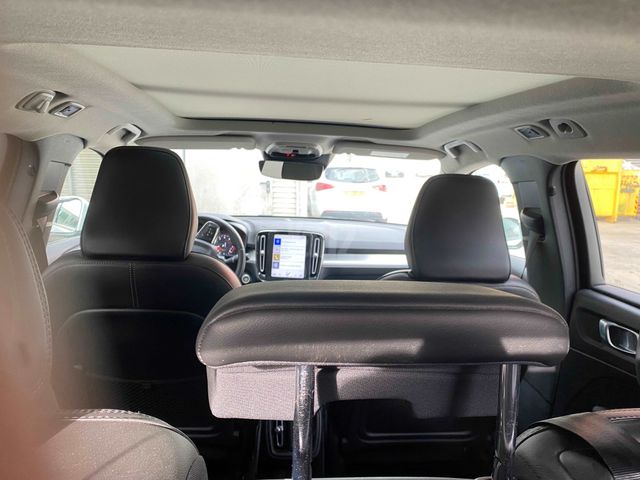 וולוו XC40