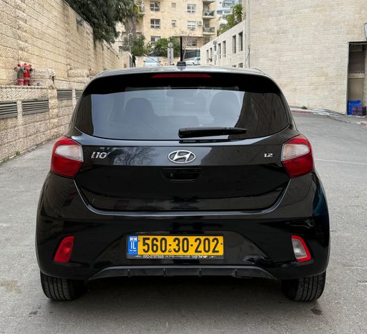 יונדאי i10