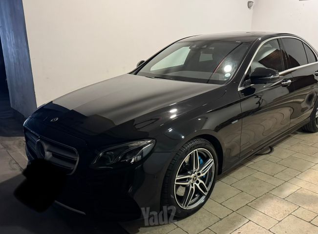 מודעת רכב מרצדס-בנץ E-class