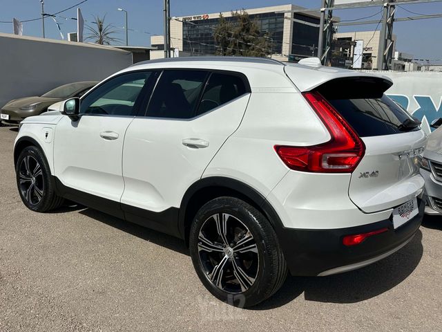 וולוו XC40