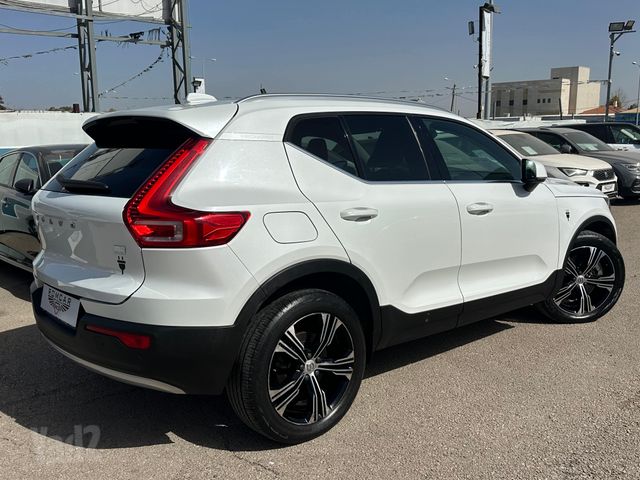 וולוו XC40