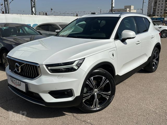 וולוו XC40