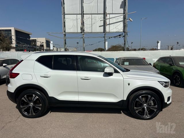וולוו XC40