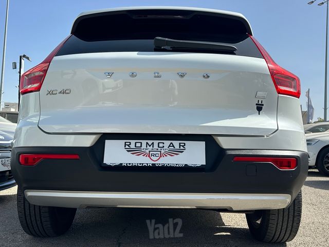 וולוו XC40