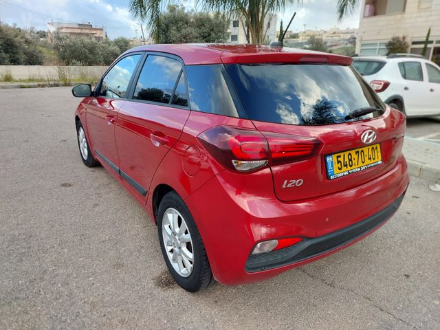 יונדאי i20