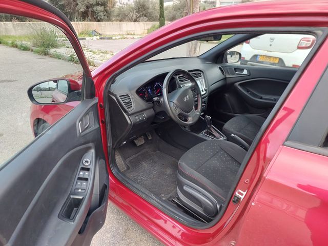 יונדאי i20