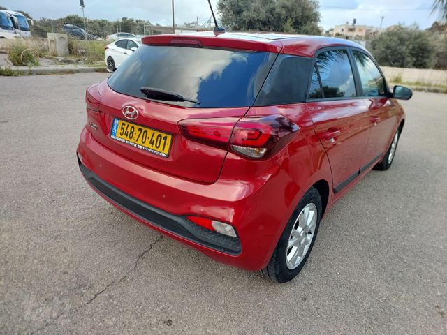 יונדאי i20