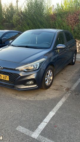 יונדאי i20