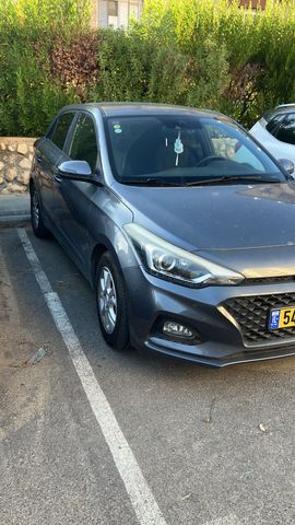 יונדאי i20