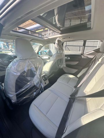 וולוו XC40