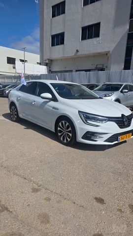 רנו מגאן