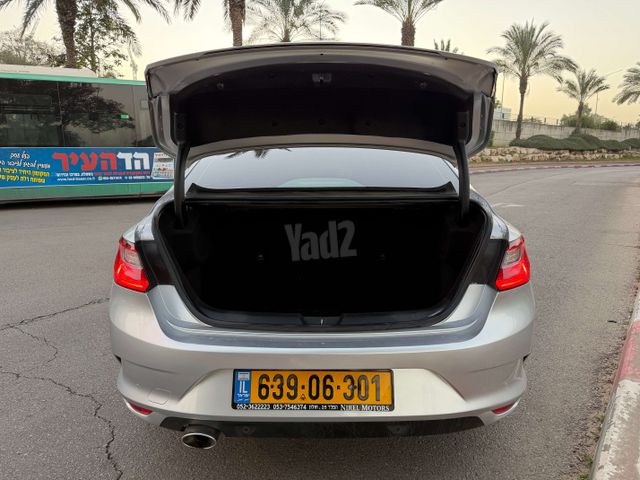 רנו מגאן