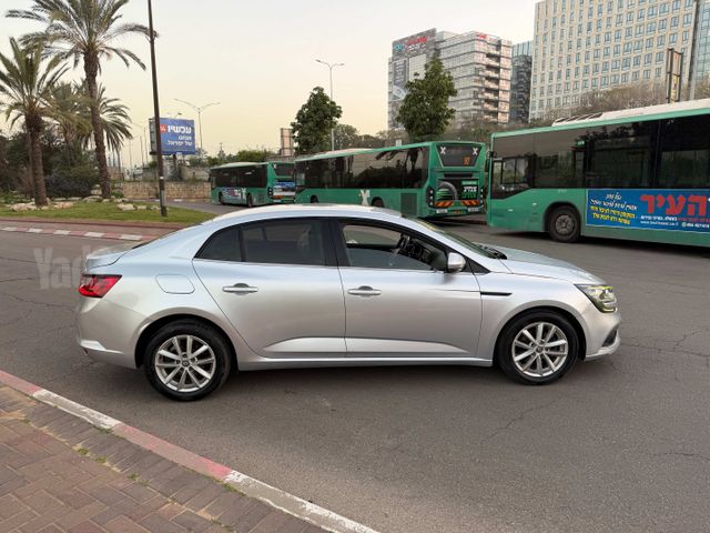 רנו מגאן