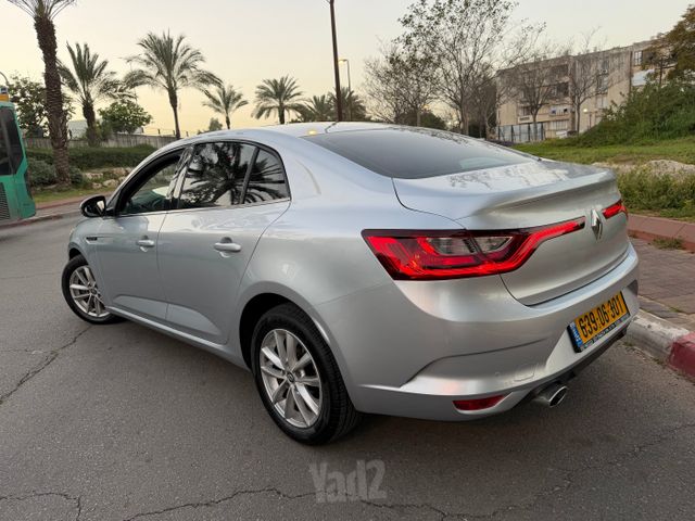 רנו מגאן