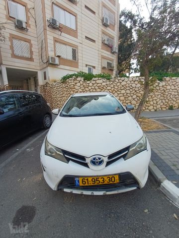 טויוטה אוריס