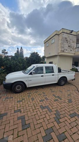 מיצובישי טרייטון / L200