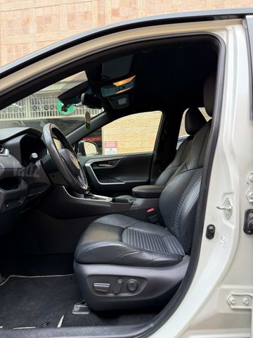 טויוטה RAV4