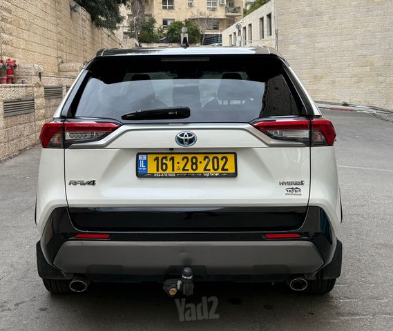 טויוטה RAV4