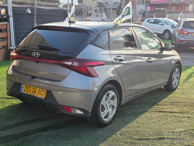 יונדאי i20
