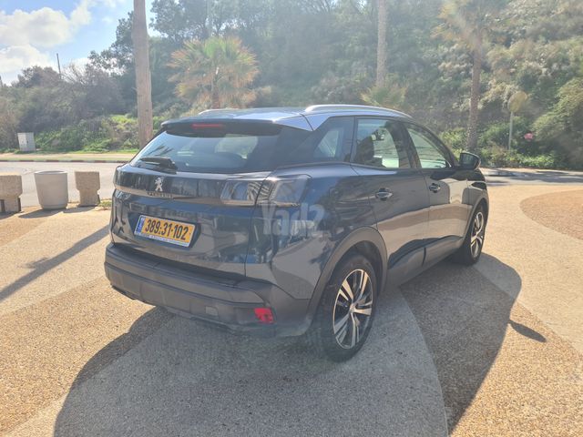 פיג'ו 3008