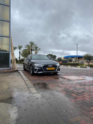 מודעת רכב אאודי A4
