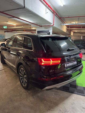 אאודי Q7