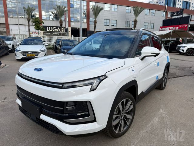 מודעת רכב ג׳יי.איי.סי E-JS4