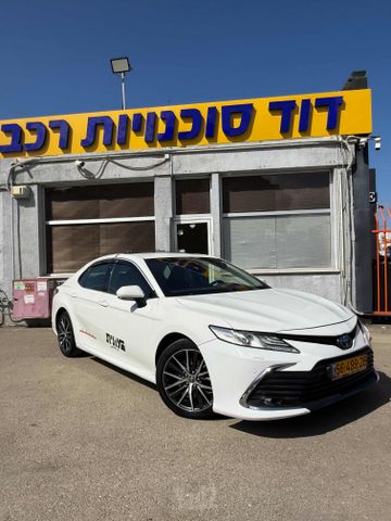 מודעת רכב טויוטה קאמרי