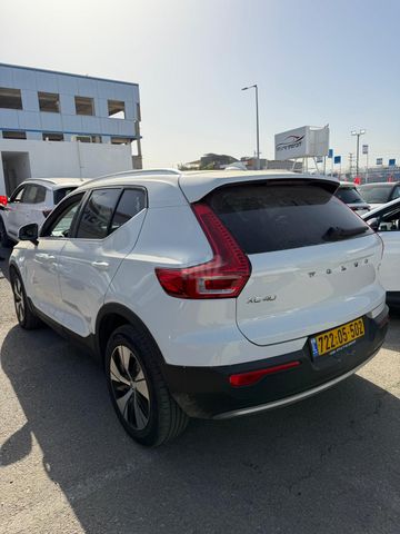 וולוו XC40