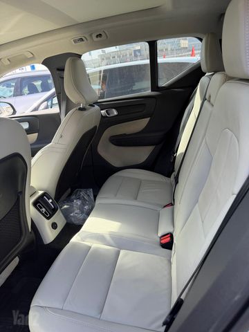וולוו XC40