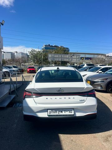 יונדאי אלנטרה