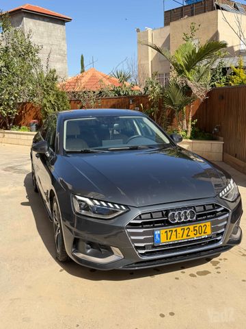 אאודי A4