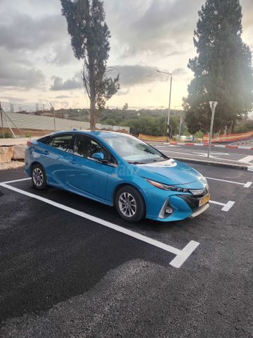 מודעת רכב טויוטה פריוס