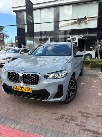 ב מ וו X4