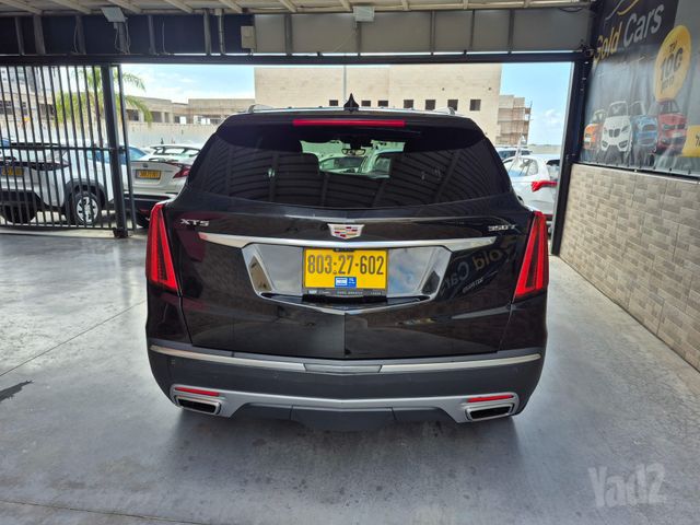 קאדילק XT5