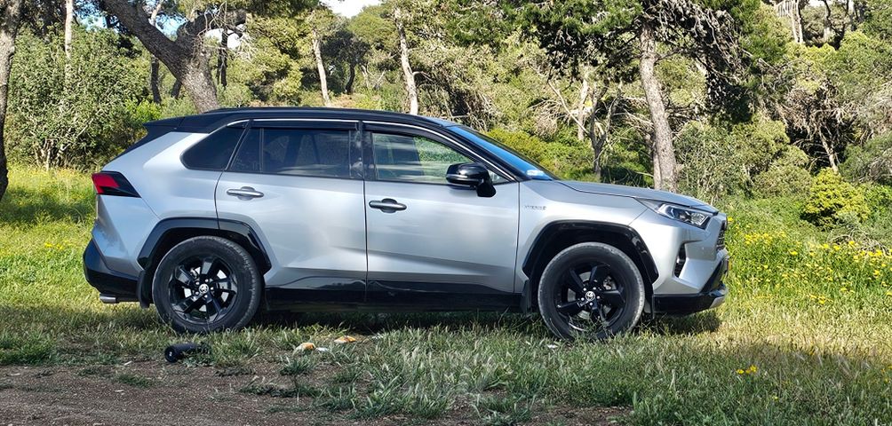 מודעת רכב טויוטה RAV4