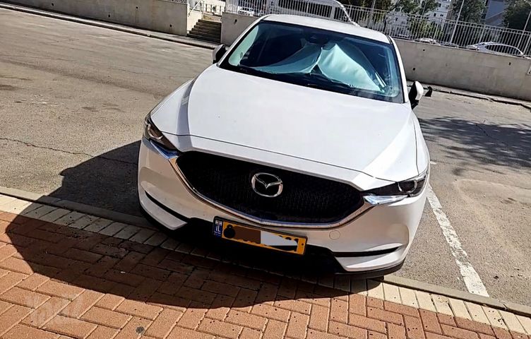מודעת רכב מאזדה CX-5