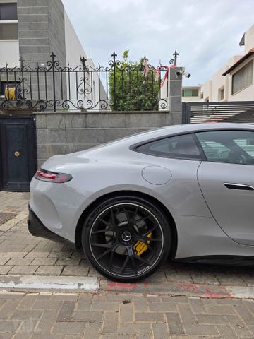 מרצדס-בנץ AMG GT