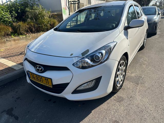 יונדאי i30
