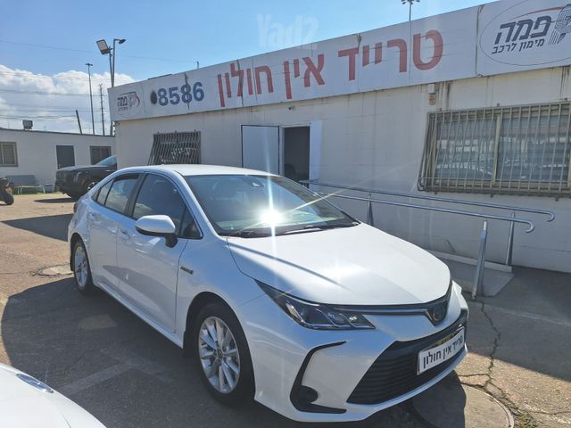 טויוטה קורולה