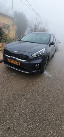 קיה נירו