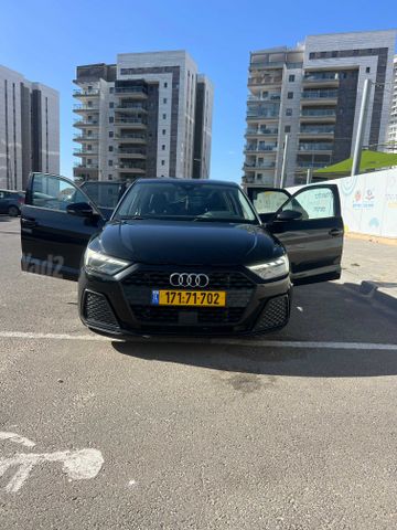 אאודי A1
